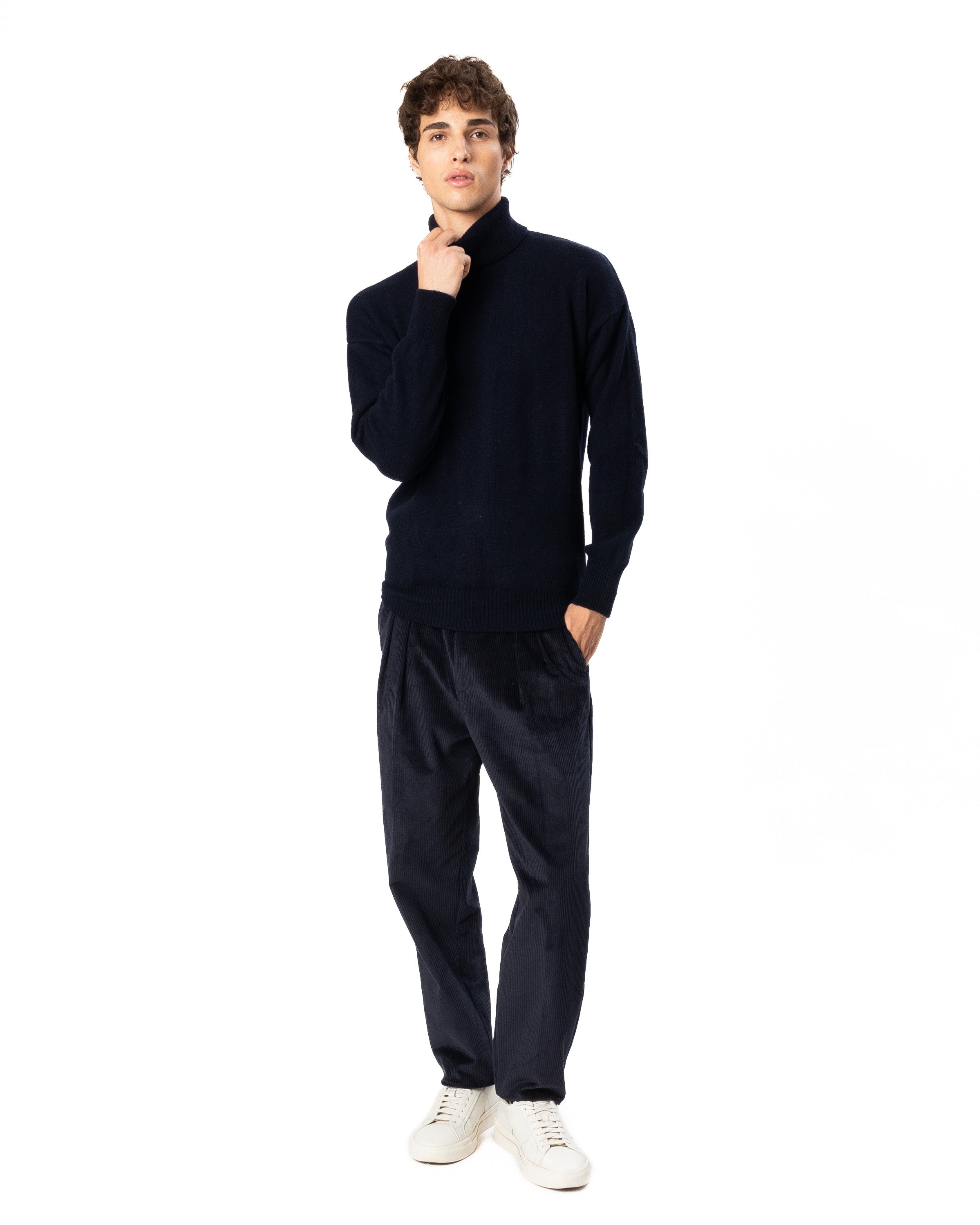 THE TURTLENECK SWEATER - Marco Coppola