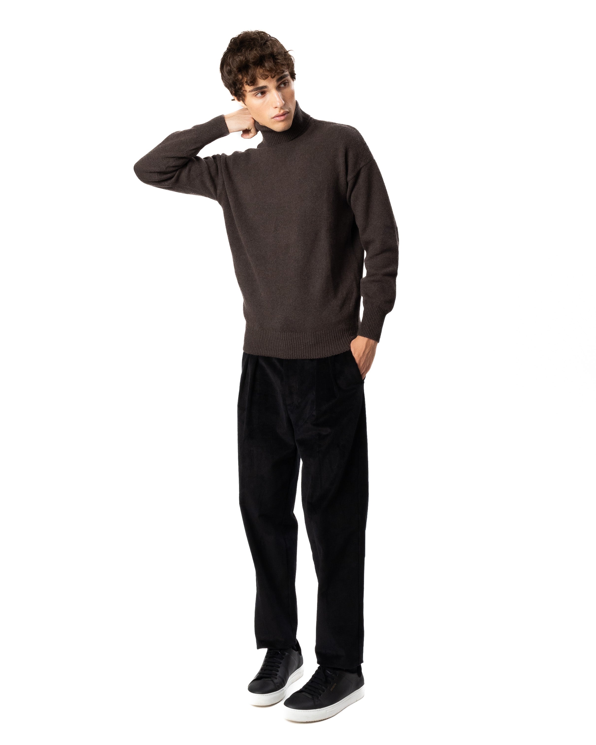 THE TURTLENECK SWEATER - Marco Coppola