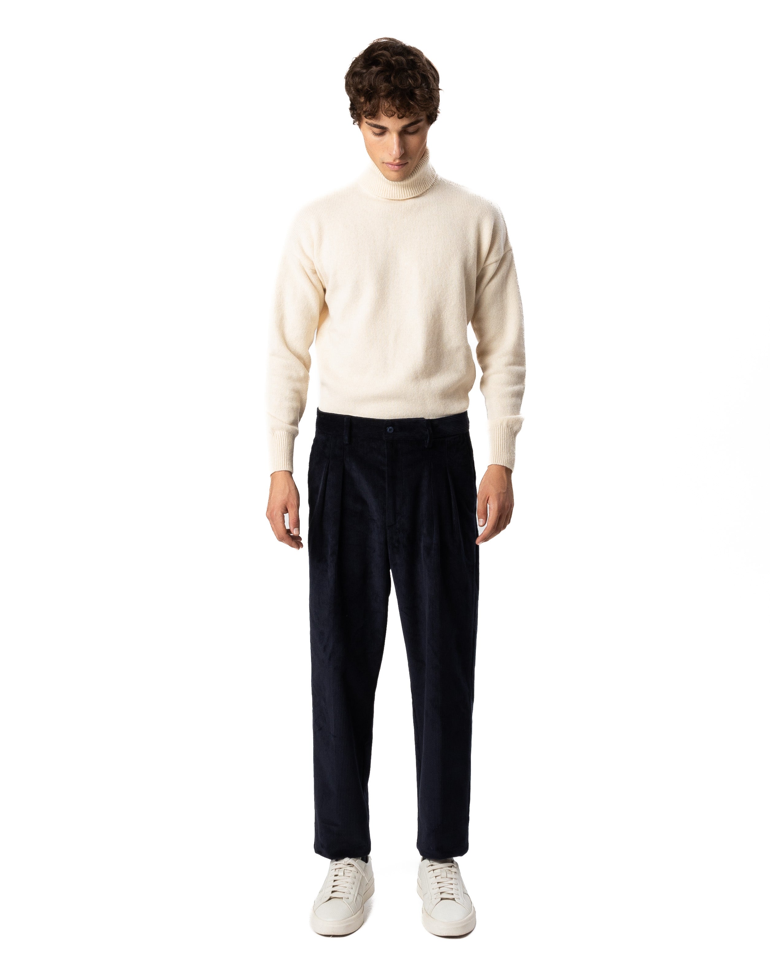 THE TURTLENECK SWEATER - Marco Coppola