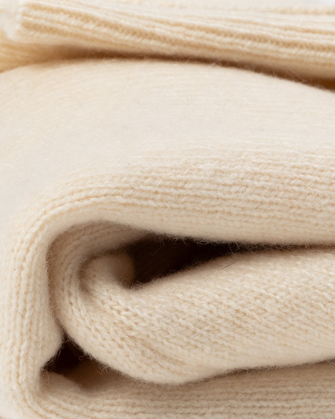 THE TURTLENECK SWEATER - Marco Coppola