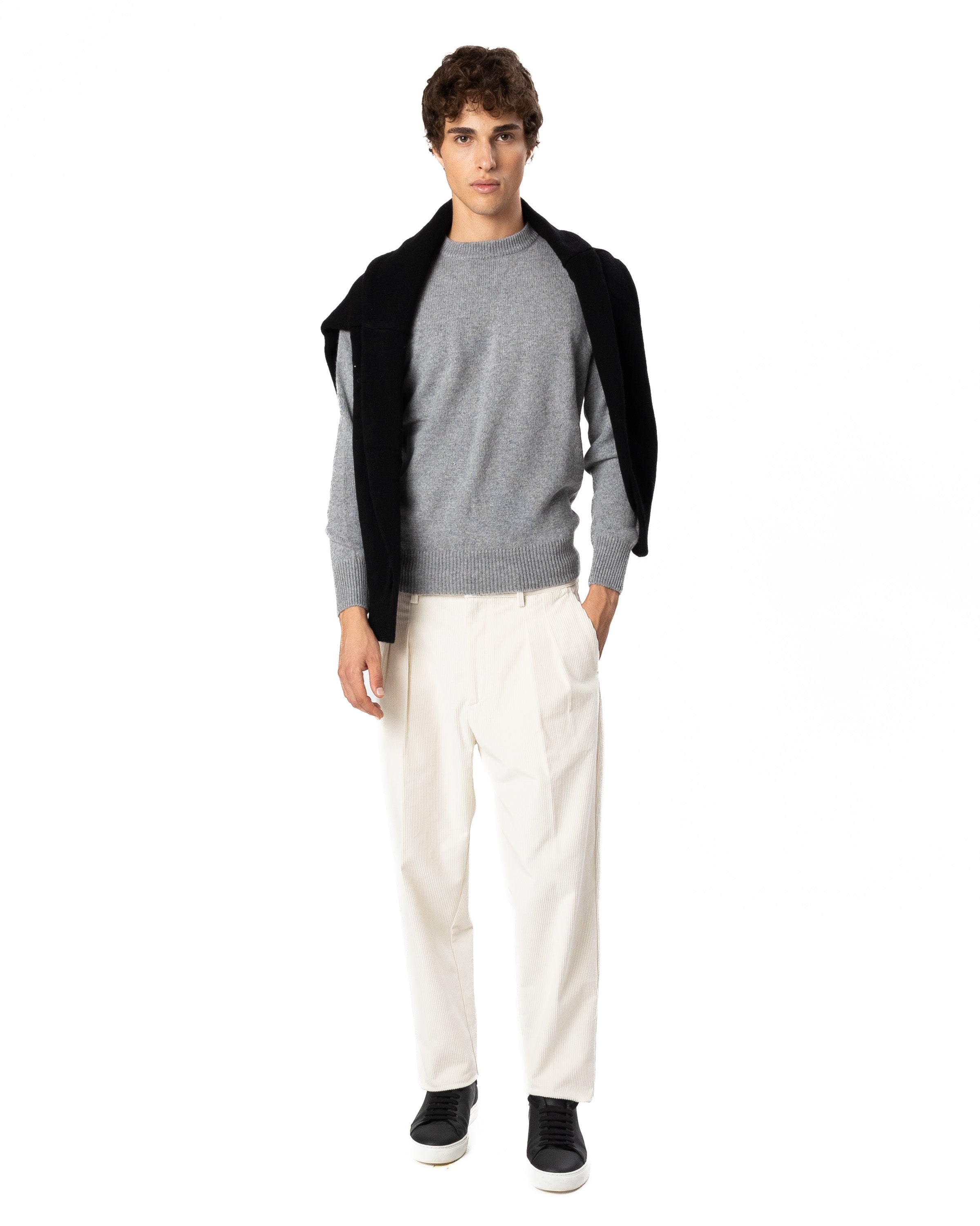 THE CREW-NECK SWEATER  - Marco Coppola